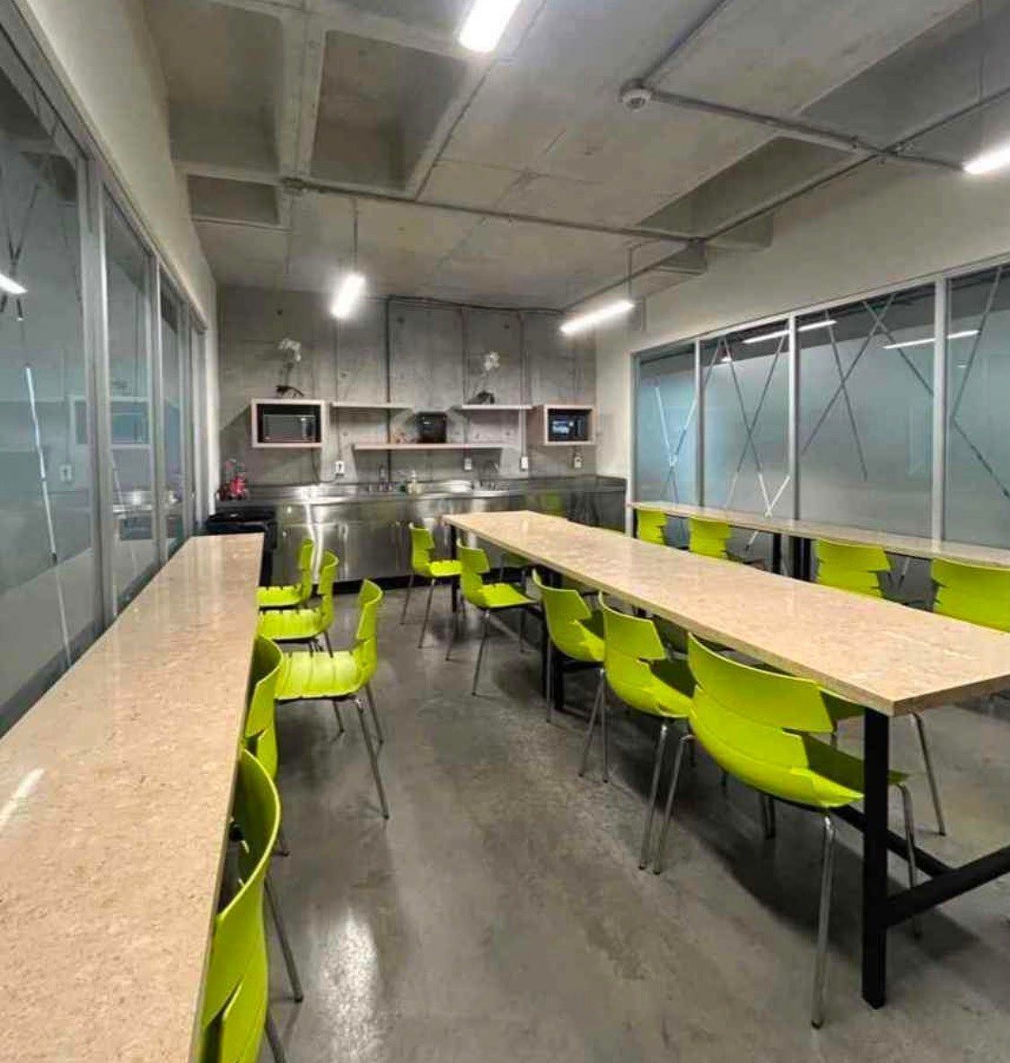 OFREZCO OFICINA EN RENTA LÁZARO CARDENAS*, foto 1 de 8