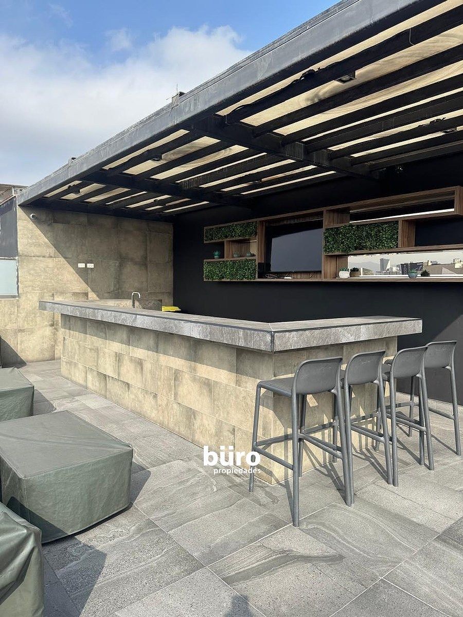 Área de Bar y Terraza del Edificio, foto 1 de 15