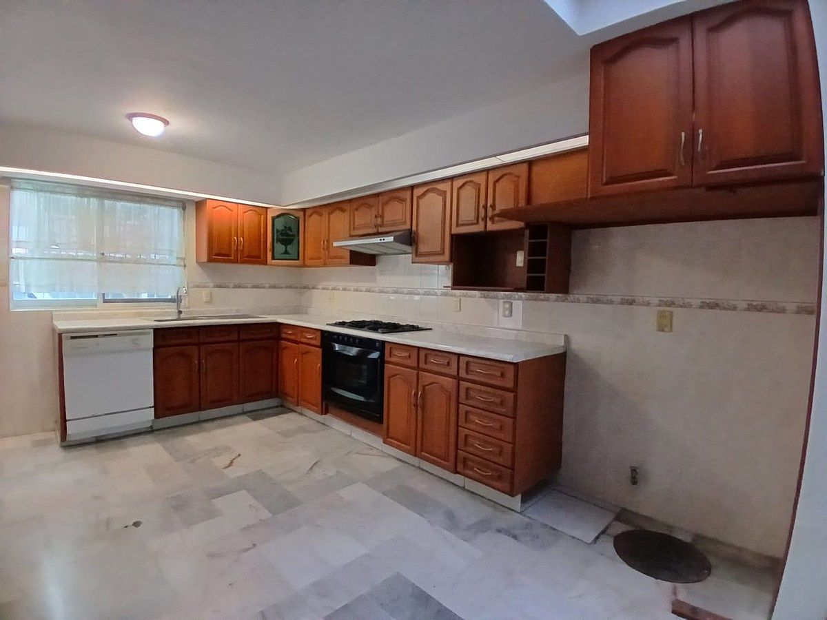 Casa en Jardines Del Sol, Zapopan, foto 2 de 28