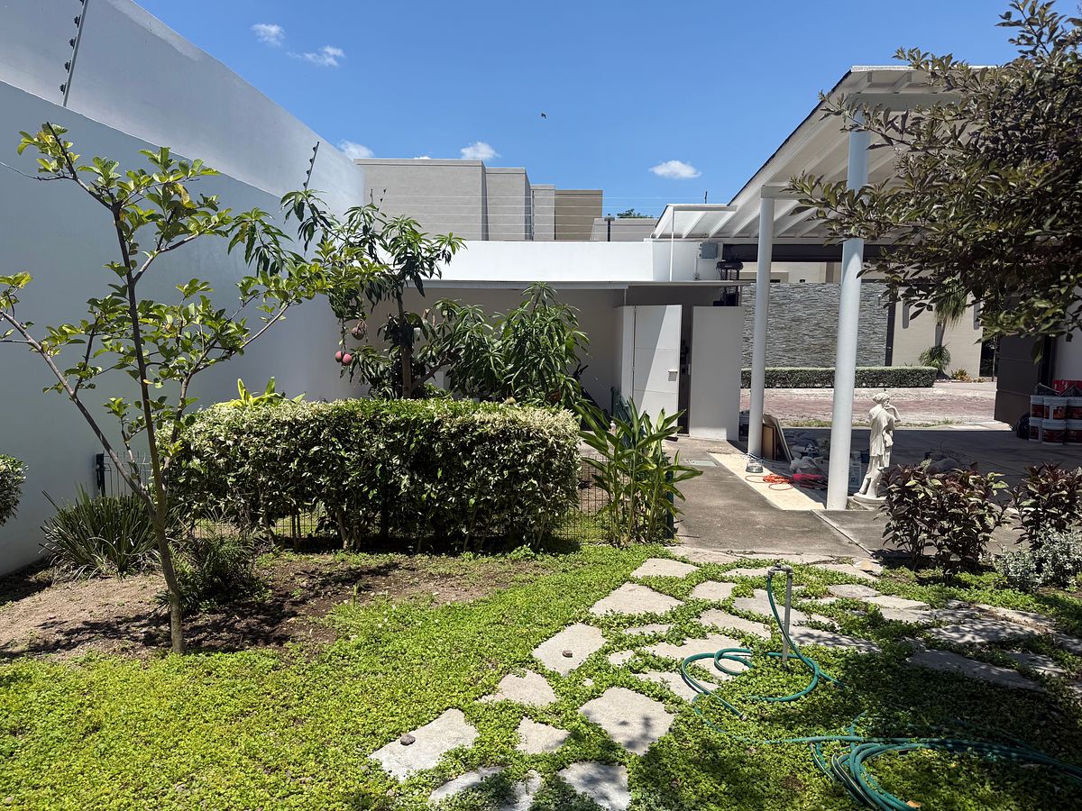 Casa en Paseo de la Cantera, Colima, foto 2 de 15