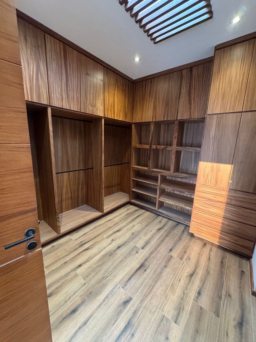 Vestidor secundario, foto 8 de 17