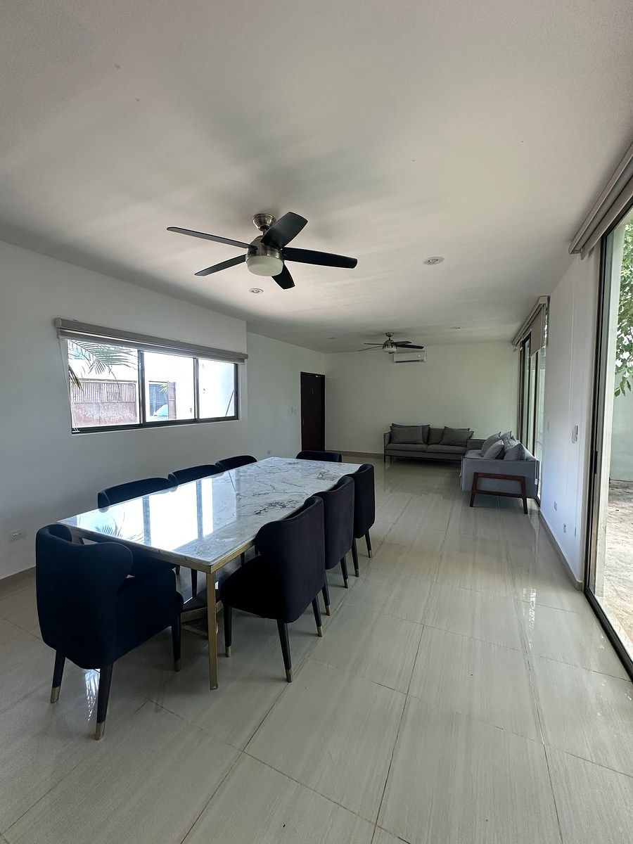CASA EN VENTA EN SAN DIEGO CUTZ | 4 RECÁMARAS CANAL DE NADO  Y JARDÍN AMPLIO, foto 1 de 33