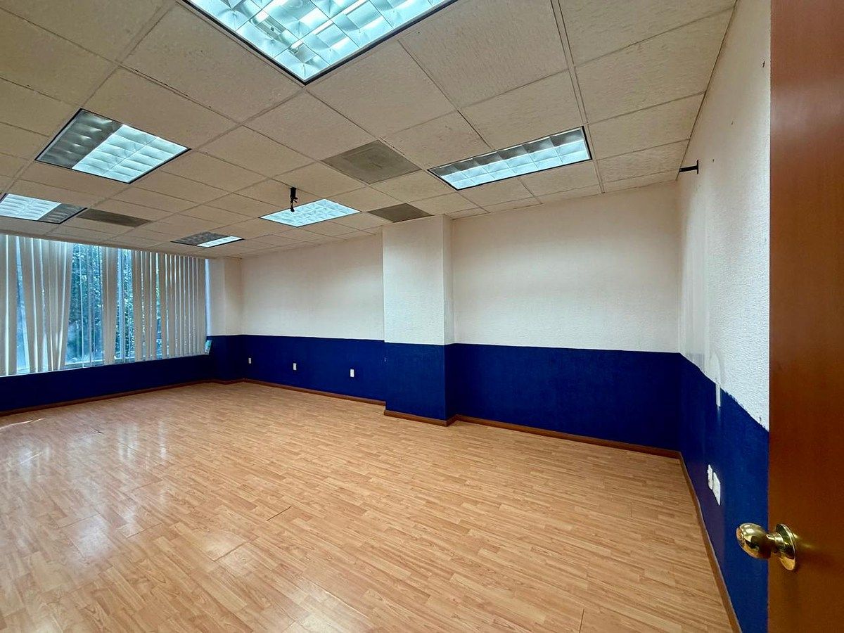 Sala Comercial em Lomas de Providencia, Guadalajara, foto 19 de 38