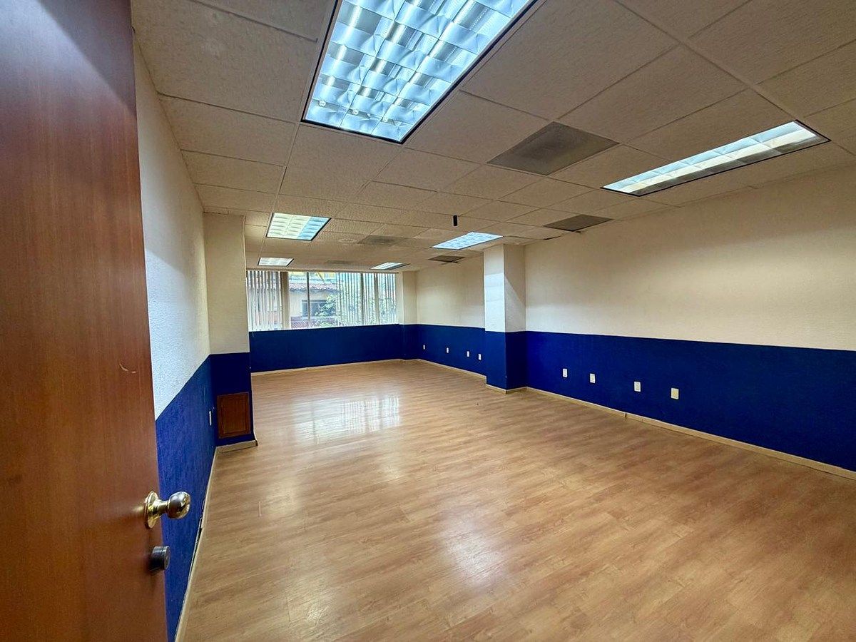Sala Comercial em Lomas de Providencia, Guadalajara, foto 30 de 38