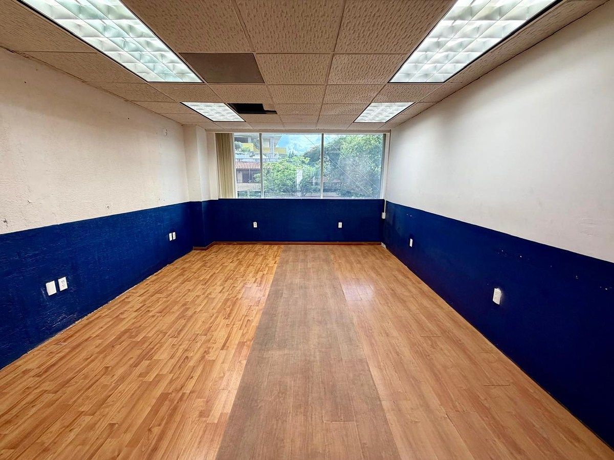 Sala Comercial em Lomas de Providencia, Guadalajara, foto 33 de 38