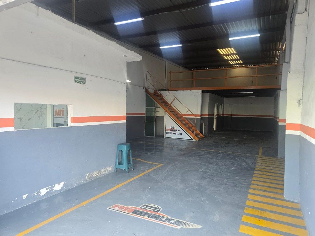 Galpão comercial em Camino Real, Guadalupe, foto 2 de 6