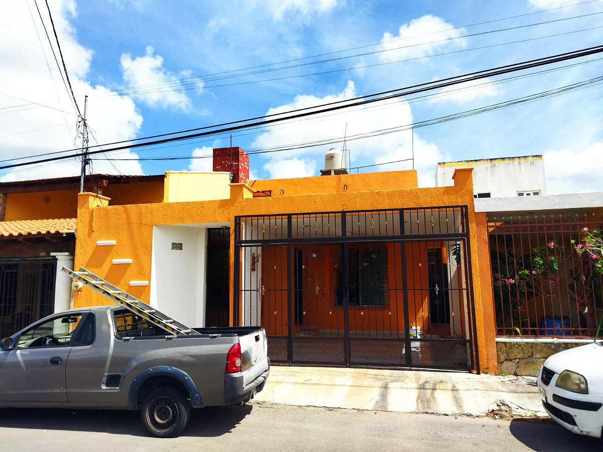 Casa de 4 Recámaras en el Fracc. Francisco de Montejo Mérida, foto 1 de 15