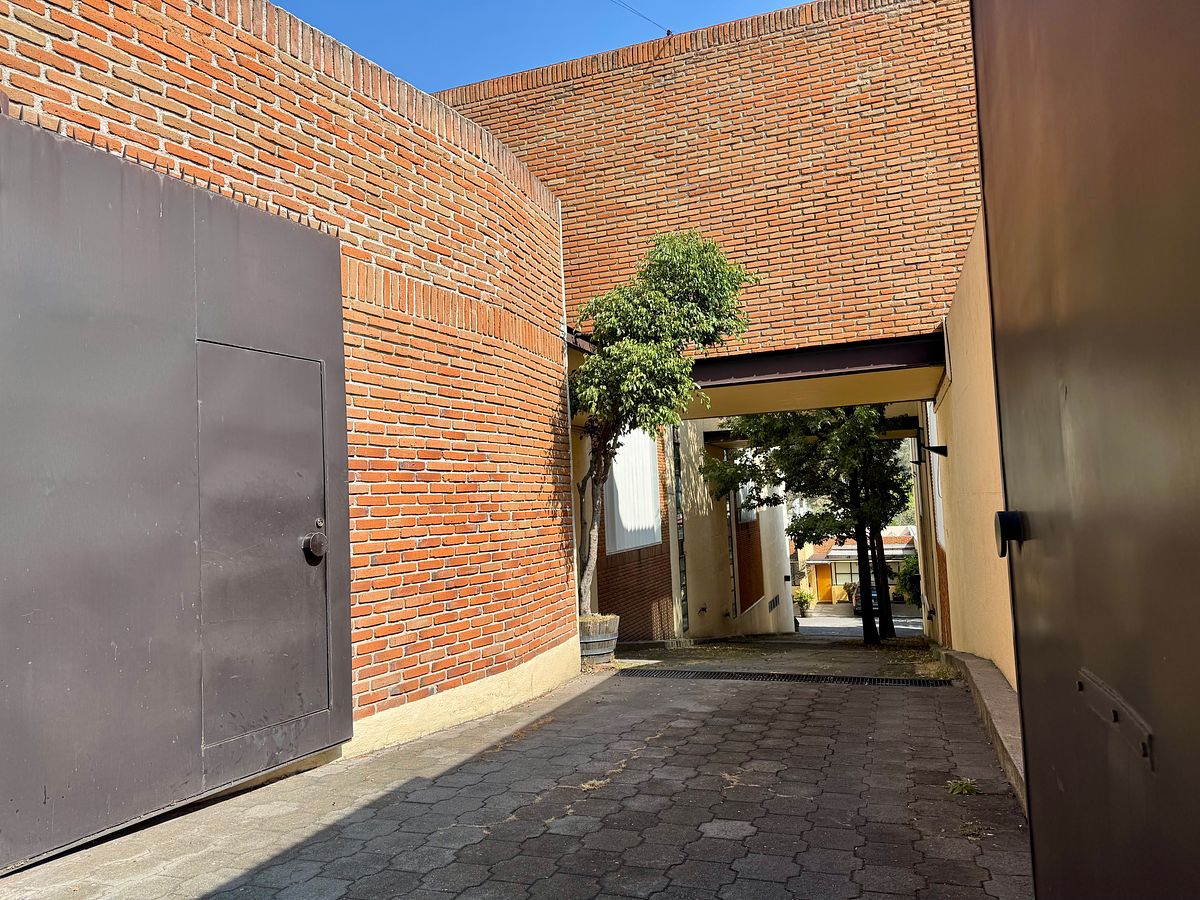 Casa en Venta en Olivar de los Padres 3 recamaras opción a 4, foto 1 de 23