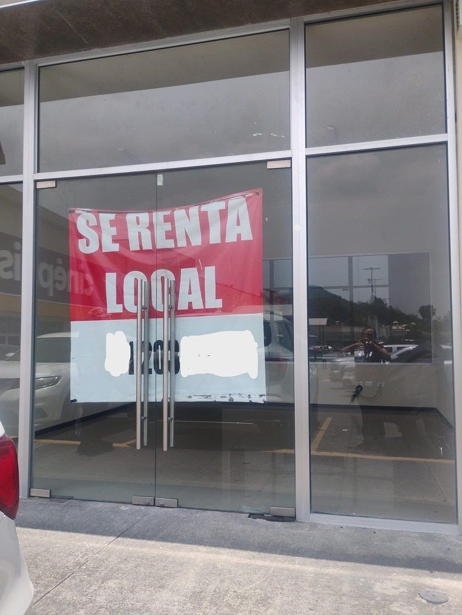 LOCAL COMERCIAL EN RENTA EN PLAZA COMERCIAL SORIANA EN SANTIAGO, foto 1 de 8