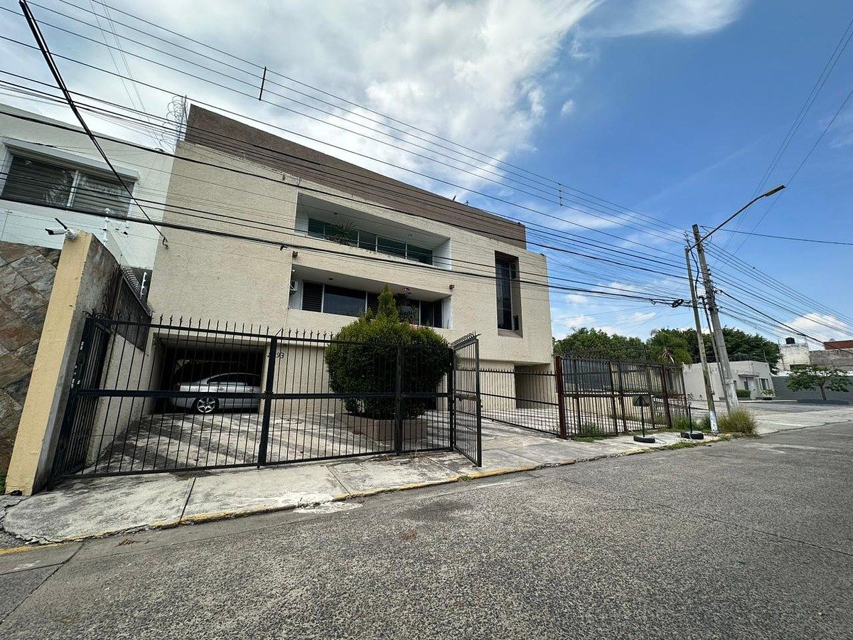 Renta de Departamento en Providencia $12,500.00, photo 1 of 8