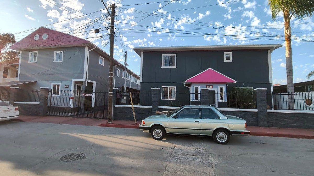CASA EN RENTA   3 RECAMARAS   LOS ANGELES 1,200 DOLARES, foto 1 de 31
