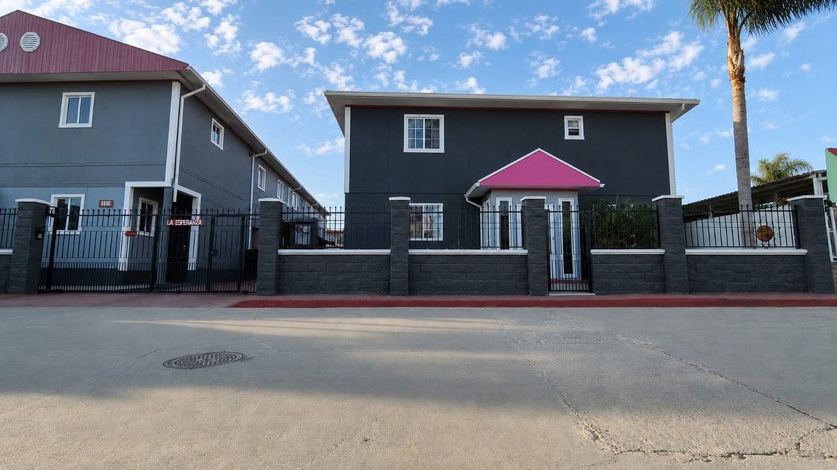 CASA EN RENTA   3 RECAMARAS   LOS ANGELES 1,400 DOLARES, foto 1 de 31