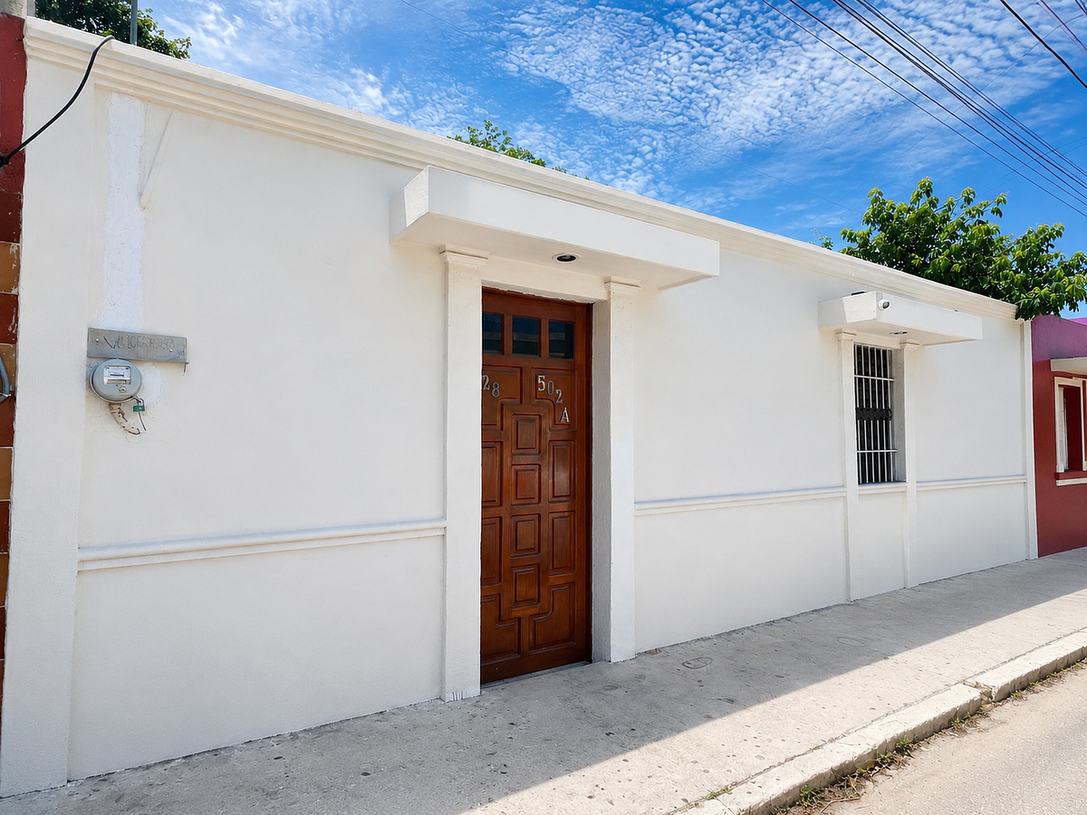 Casa en el Centro, con gran potencial para casa habitación u oficinas., foto 1 de 31