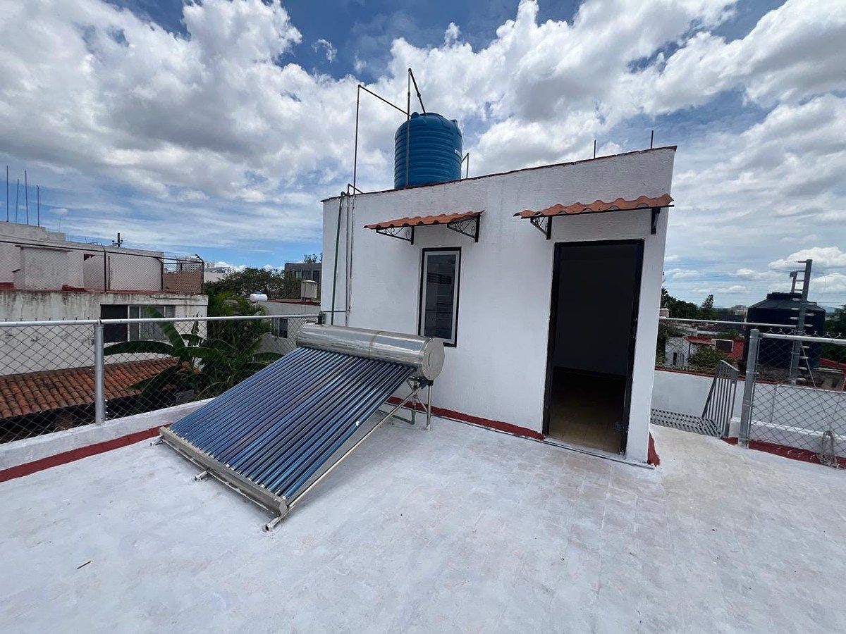 Casa em Lomas de Providencia, Guadalajara, foto 19 de 27