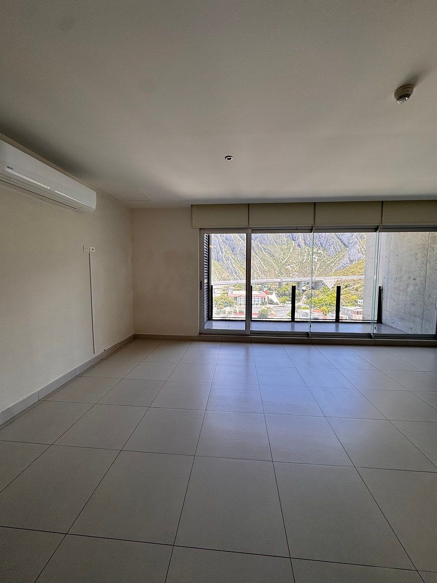 Apartamento em Privadas la Huasteca, Santa Catarina, foto 2 de 14