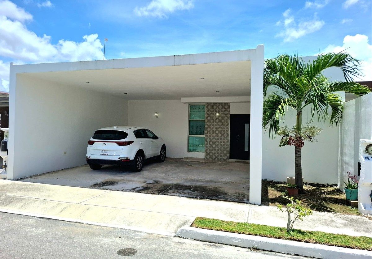 EN VENTA CASA DE UNA SOLA PLANTA 2 REC Y GARAGE TECHADO, photo 1 of 20