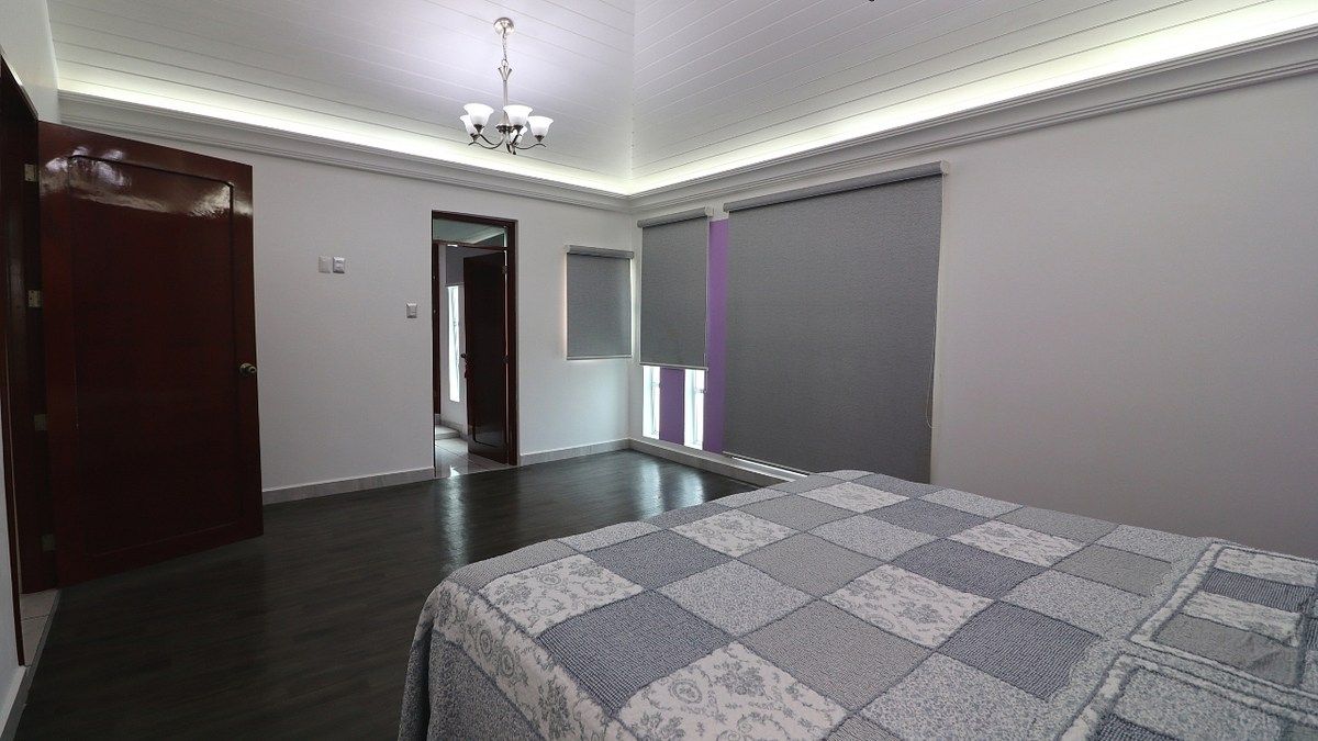 Recámara principal con balcón, vestidor y baño completo, photo 17 of 34