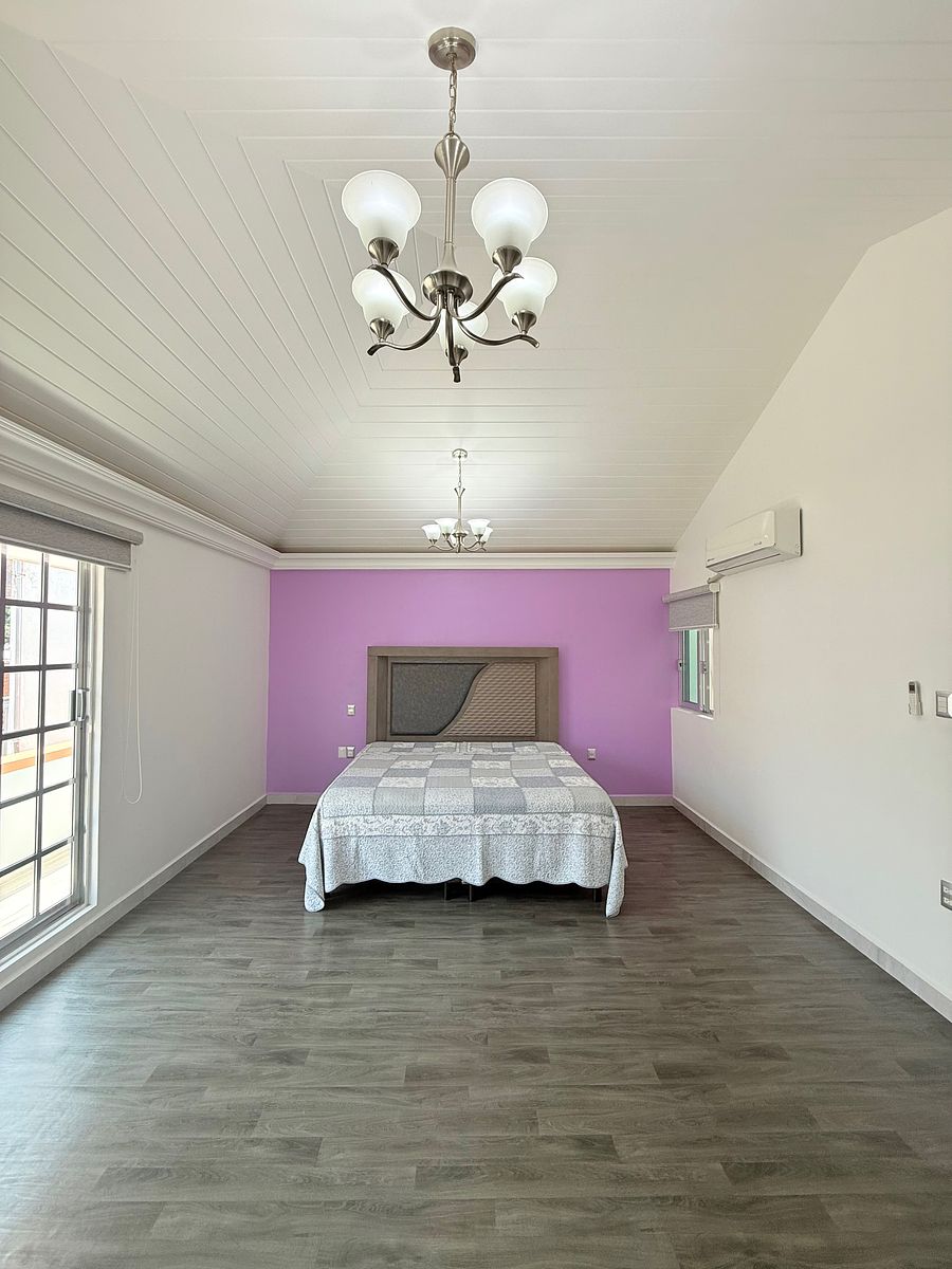 Recámara principal con balcón, vestidor y baño completo, photo 16 of 34
