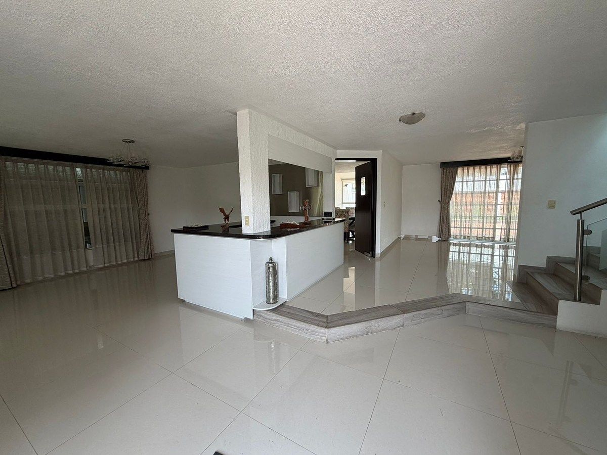 House in Gated Community in La Providencia, Metepec, photo 2 of 16