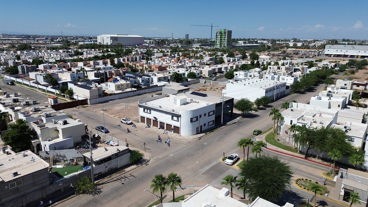 Complejo de 6 departamentos en Zona Dorada de Mexicali con ingresos mensuales, foto 1 de 10
