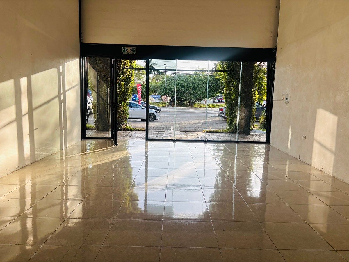 Local comercial en Villas Del Sol, Mérida, foto 12 de 13