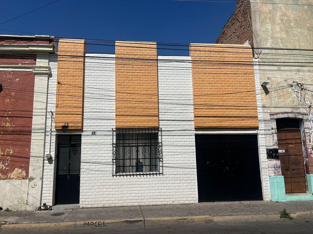 FACHADA, foto 1 de 20