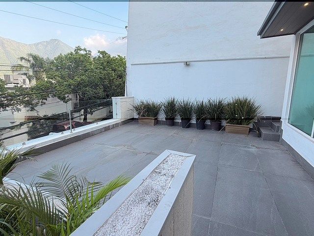 Terraza frontal, foto 5 de 34