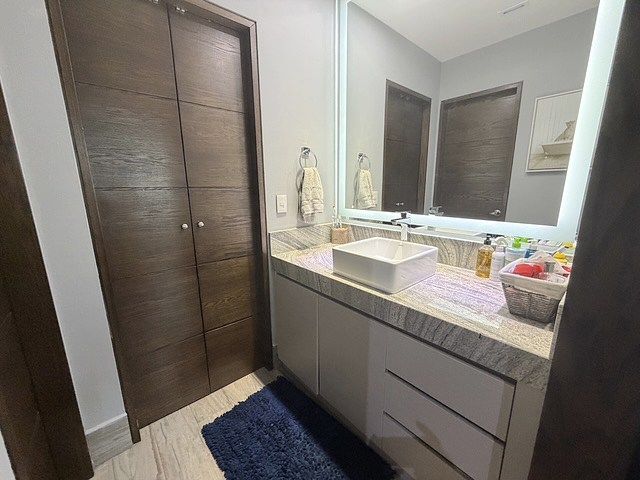 Lavabo Rec. 2, foto 30 de 34