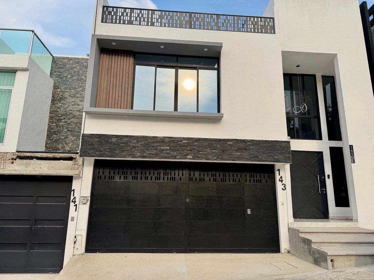 Hermosa Casa con 3 Habitaciones 3 1/2 Baños, Terraza, Tuxtla Gutiérrez, Chiapas, foto 1 de 25