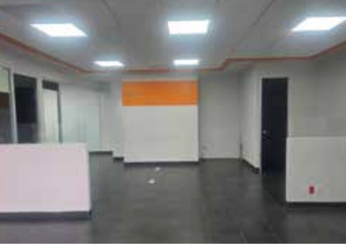 LOCAL EN PLANTA BAJA EN AV. CAMELINAS MORELIA, photo 1 of 3