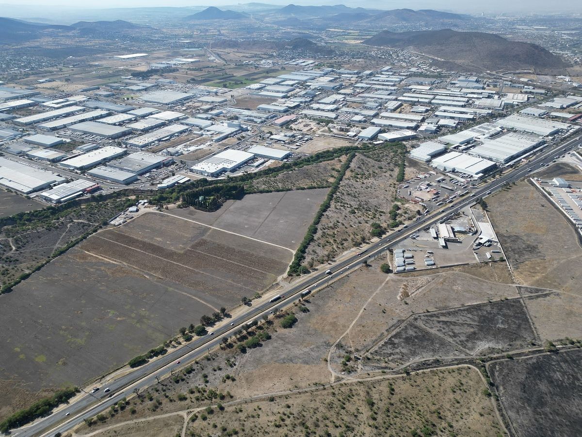 Lote comercial em Santa Rosa de Jauregui, Querétaro, foto 7 de 24