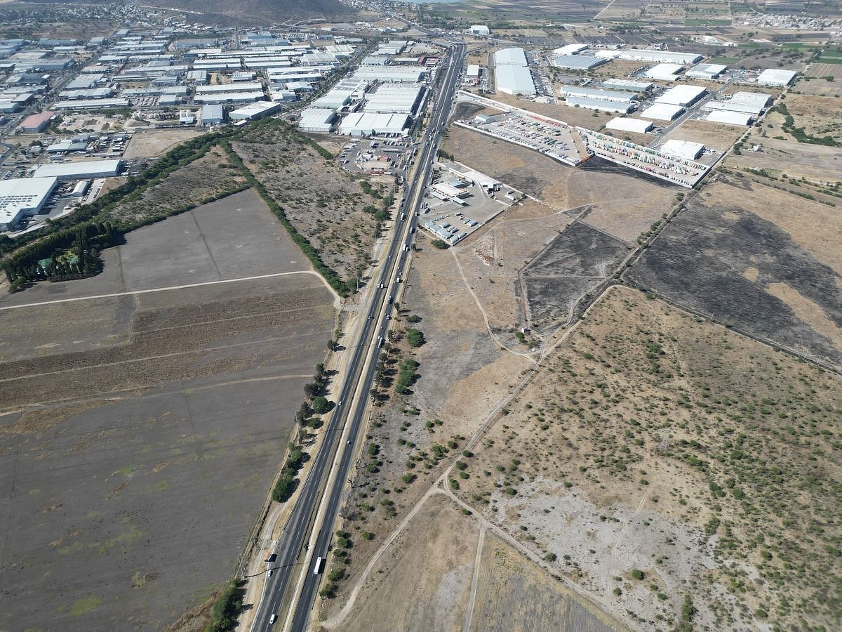 Lote comercial em Santa Rosa de Jauregui, Querétaro, foto 8 de 24