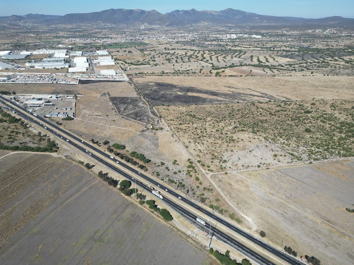 Lote comercial em Santa Rosa de Jauregui, Querétaro, foto 10 de 24