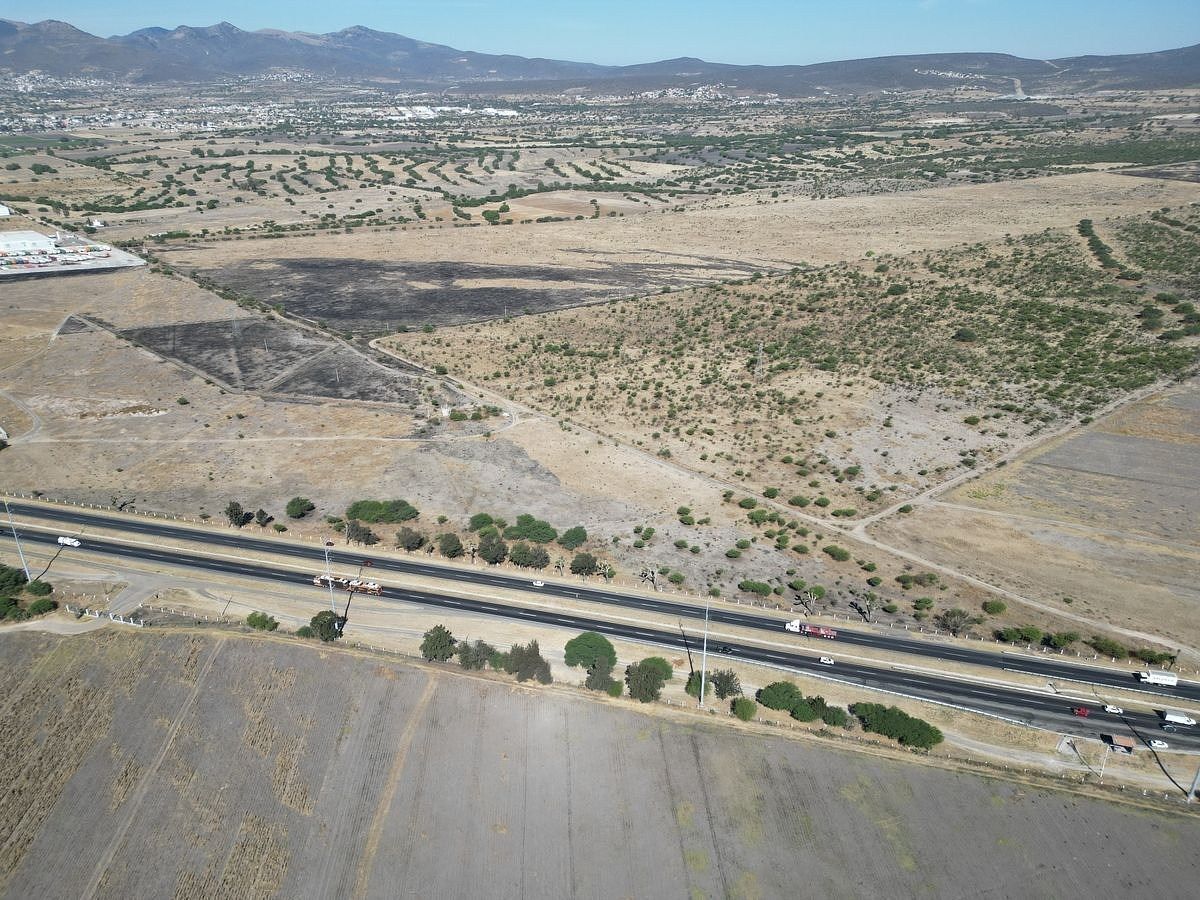 Lote comercial em Santa Rosa de Jauregui, Querétaro, foto 12 de 24