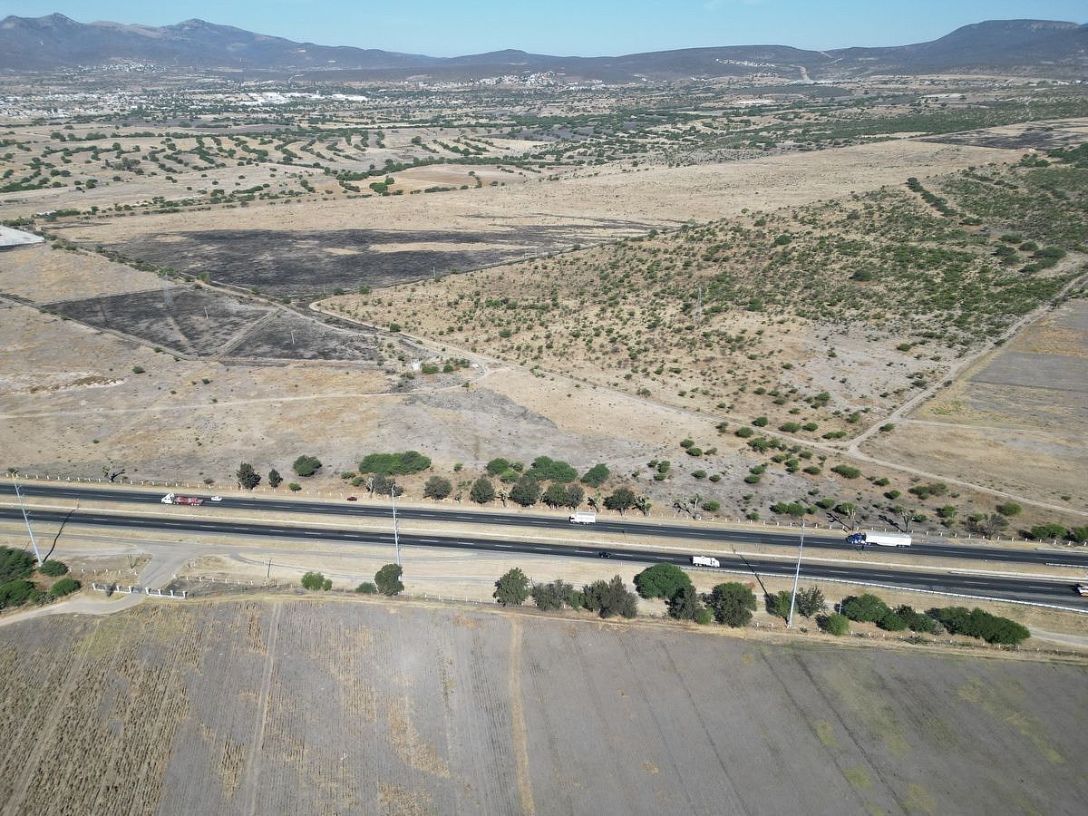 Lote comercial em Santa Rosa de Jauregui, Querétaro, foto 13 de 24
