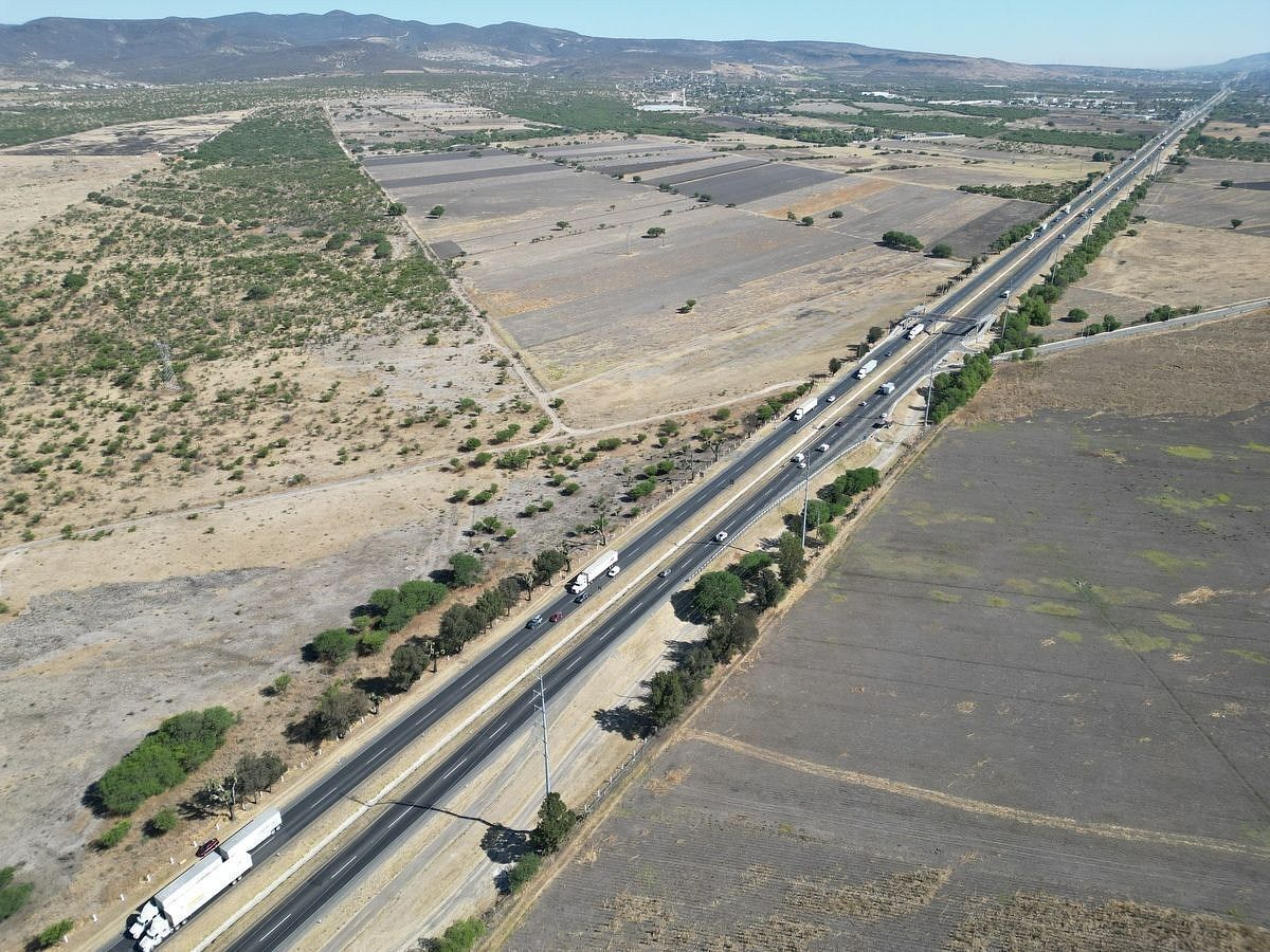 Lote comercial em Santa Rosa de Jauregui, Querétaro, foto 14 de 24