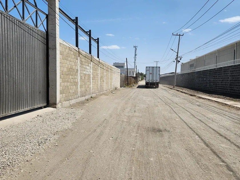 ALUGA-SE PÁTIO DE MANOBRA 4.800 M2 LOCALIZADO EM TEOLOYUCAN, foto 1 de 8
