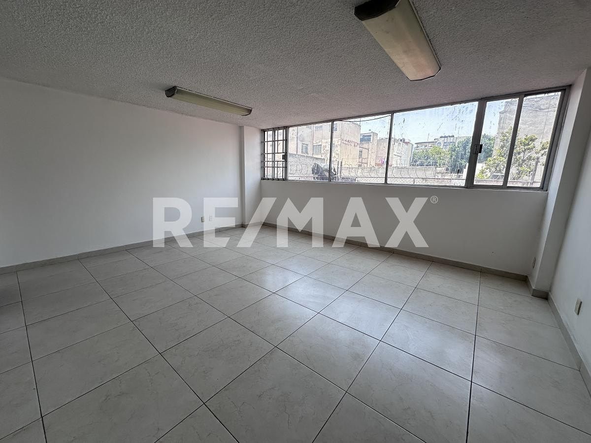 ESCRITÓRIO - COMERCIAL À VENDA, foto 1 de 10