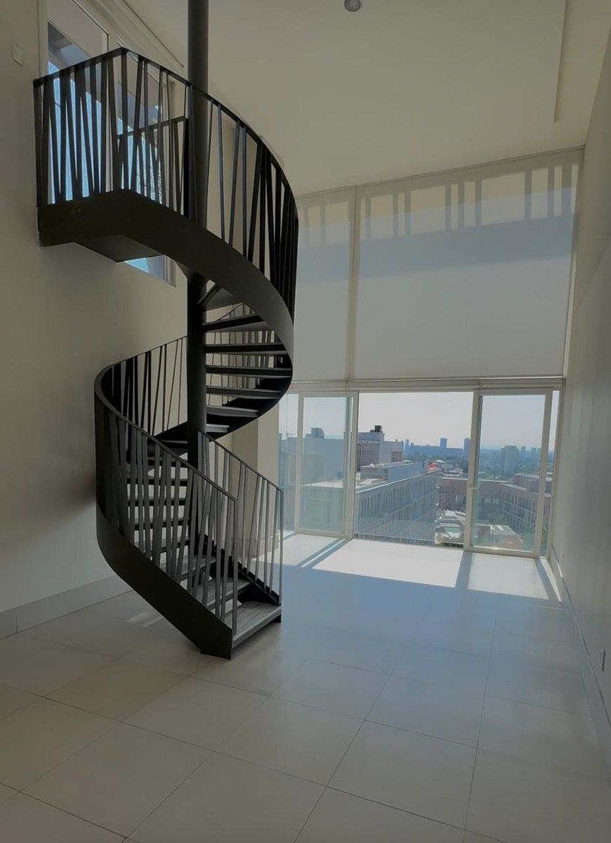 Cobertura de Luxo para Aluguel em Vista Lomas com Terraço Privado — 3 quartos · 148,00 m², foto 1 de 15