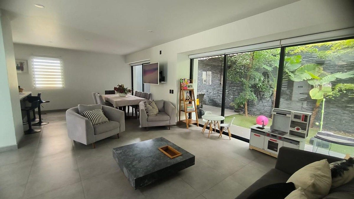 House in Gated Community in Virreyes Residencial, Zapopan, photo 10 of 36