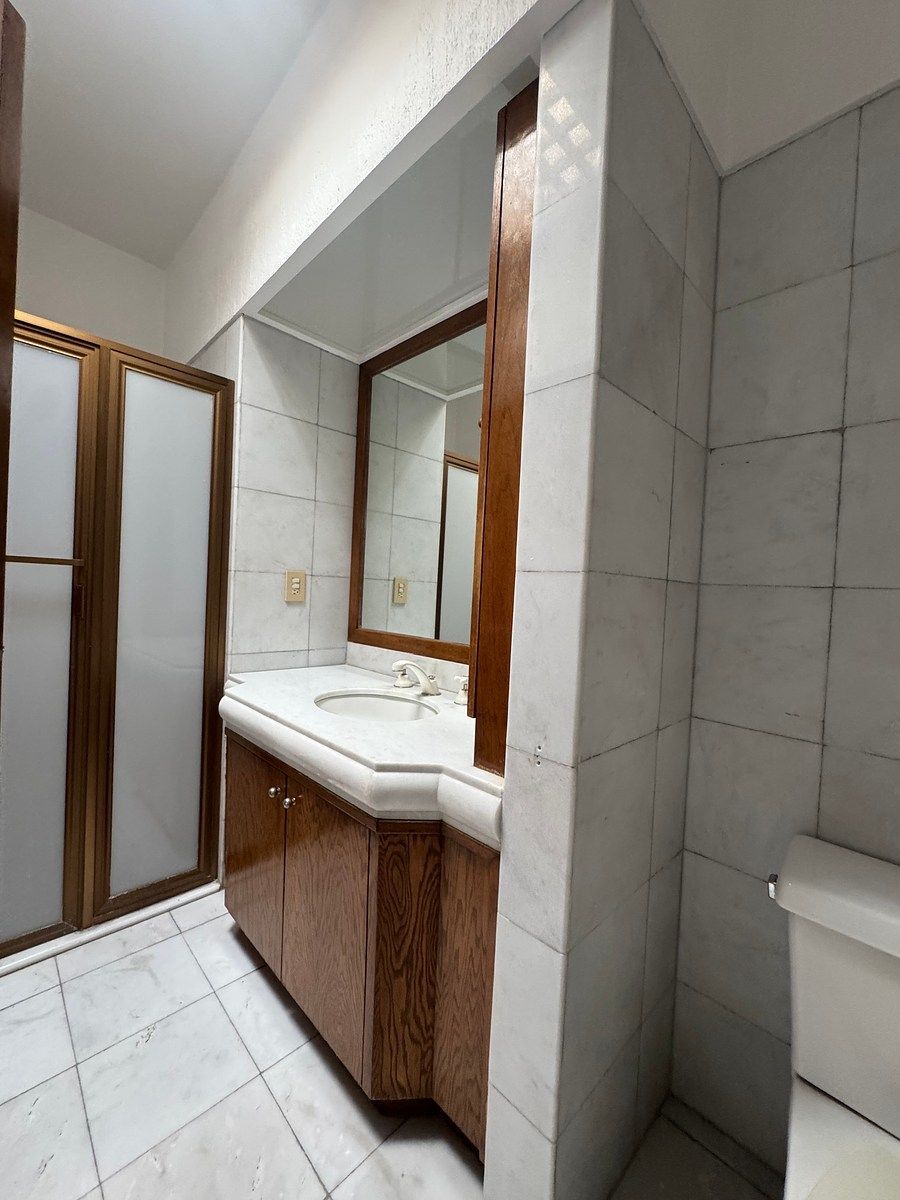 Office in Jacarandas, Zapopan, photo 17 of 33