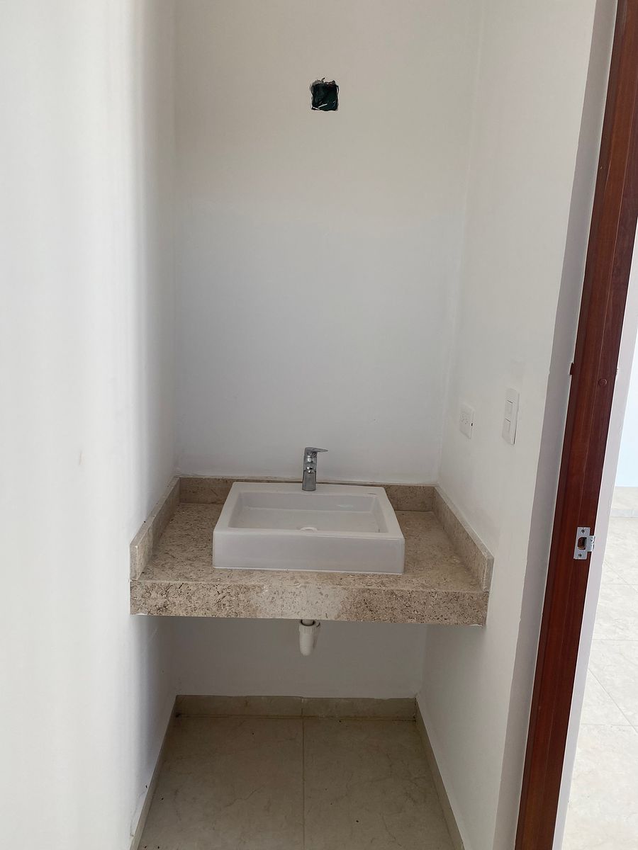 Medio Baño, foto 5 de 28