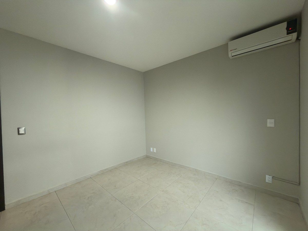 Casa em condomínio fechado em Santillana Parque Residencial, Zapopan, foto 6 de 16