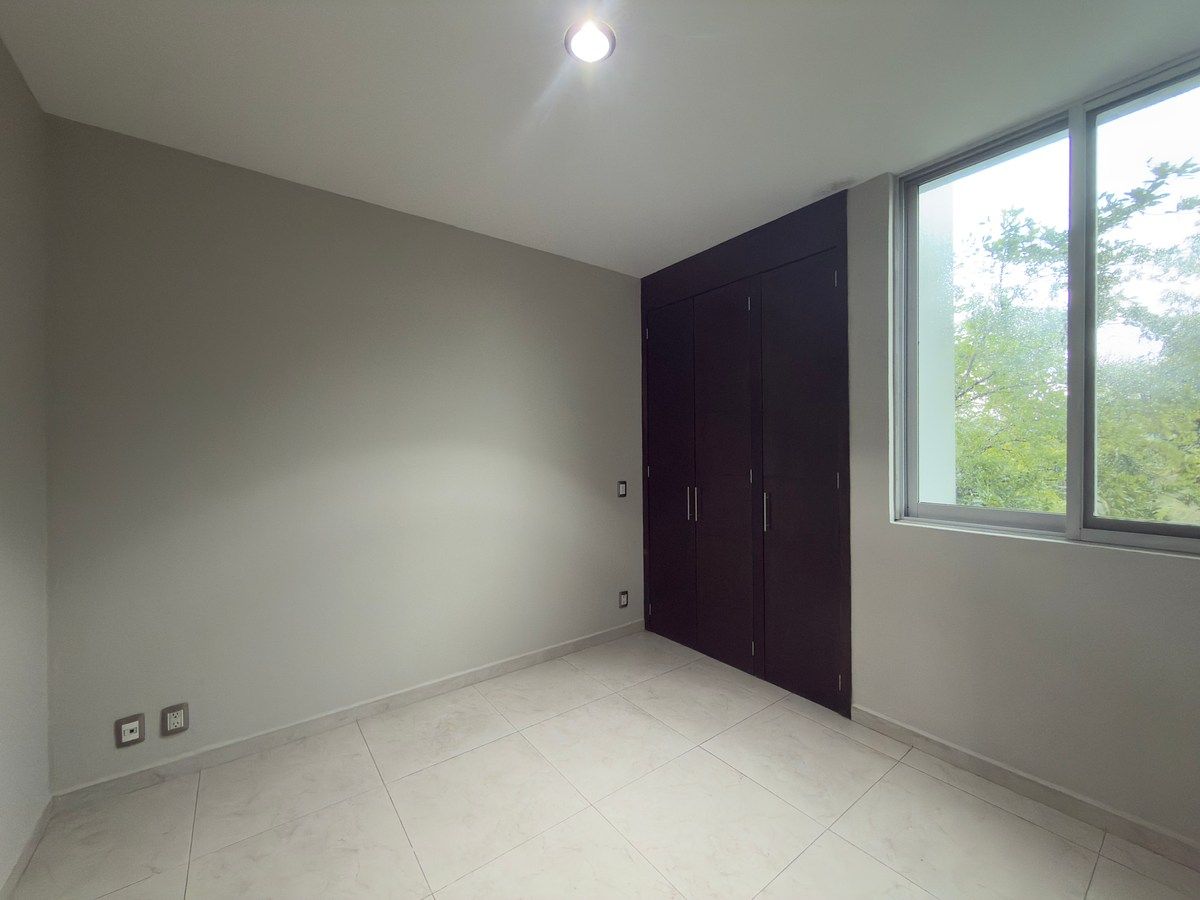 Casa em condomínio fechado em Santillana Parque Residencial, Zapopan, foto 8 de 16