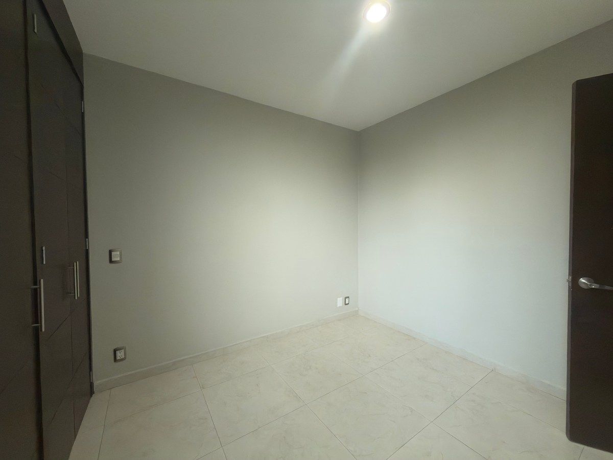 Casa em condomínio fechado em Santillana Parque Residencial, Zapopan, foto 11 de 16