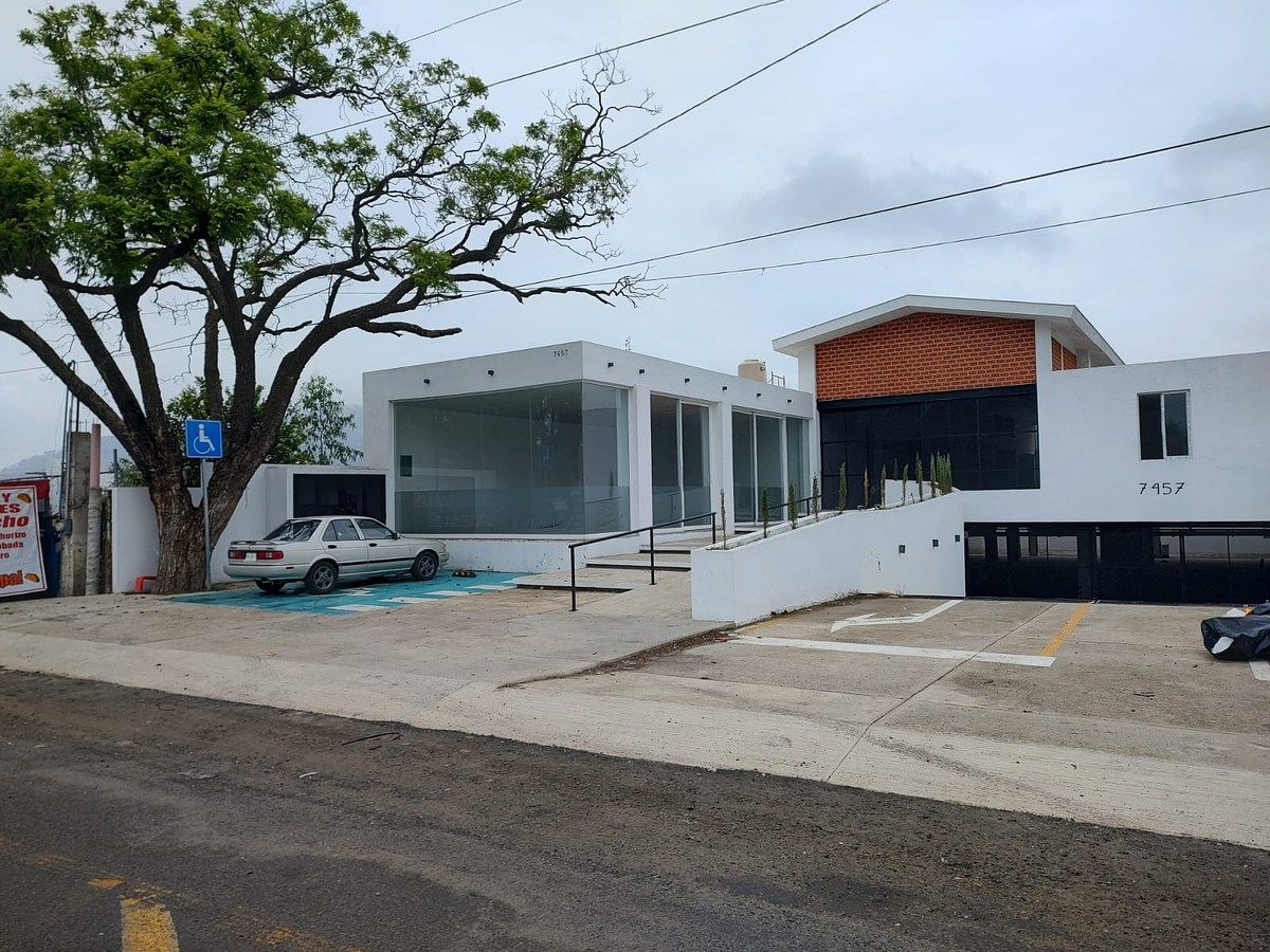 Galpão comercial em La Venta Del Astillero, Zapopan, foto 2 de 14