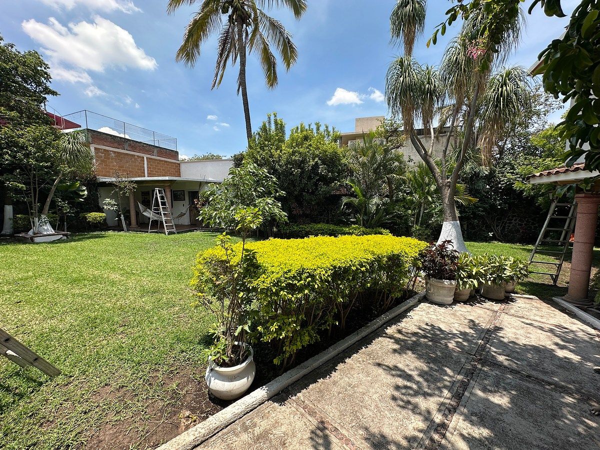 Casa en Vicente Estrada Cajigal, Cuernavaca, foto 2 de 30
