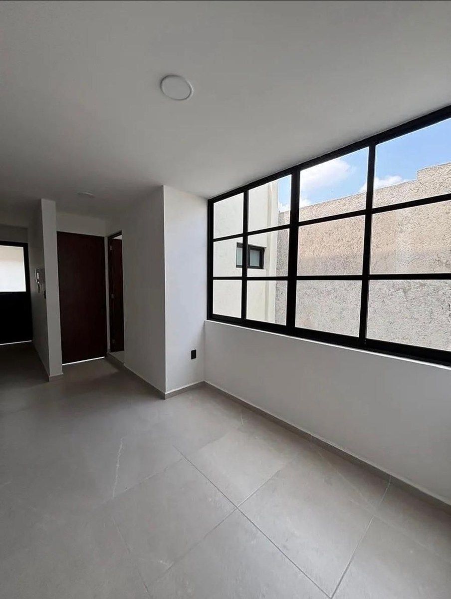 Building in Ventura Puente, Morelia, photo 4 of 9