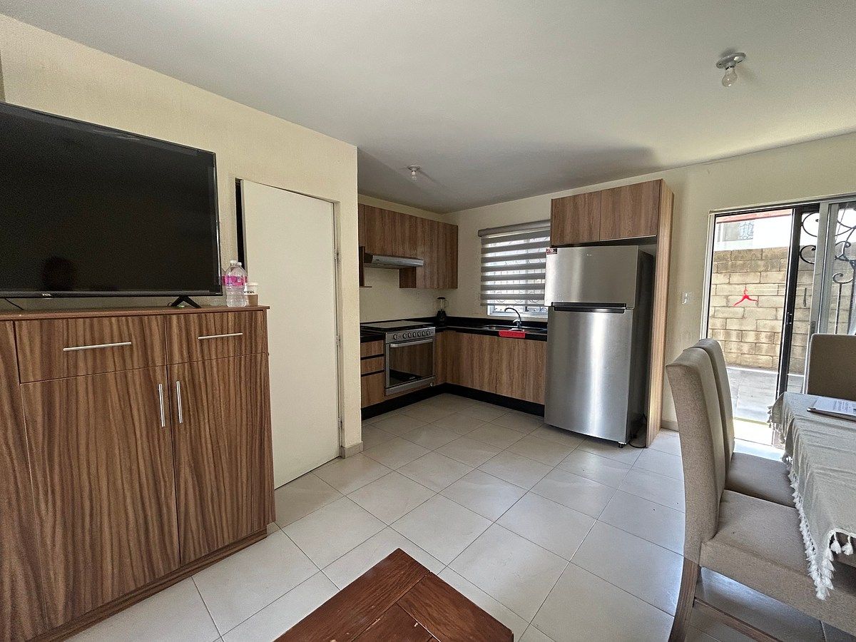 Casa VENTA Alta California, foto 1 de 13