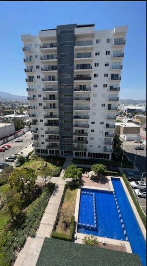 Departamento en renta en Stacia Corregidora Querétaro con alberca y 2 estacionam, foto 1 de 11